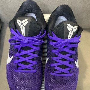 Kobe XI Elite Low Eulogy Hypergrape Size 9